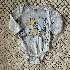 DISNEY JUMPING BEANS Winnie the Pooh 6 Month Long Sleeve Bodysuit